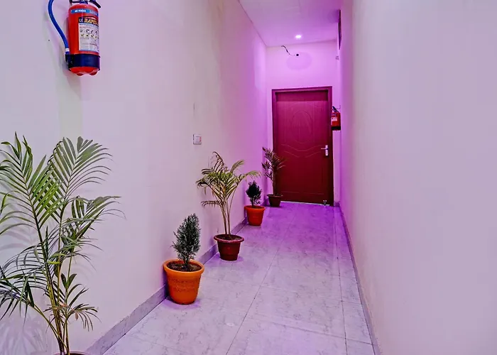 Hotel O Bhavya Guest House
